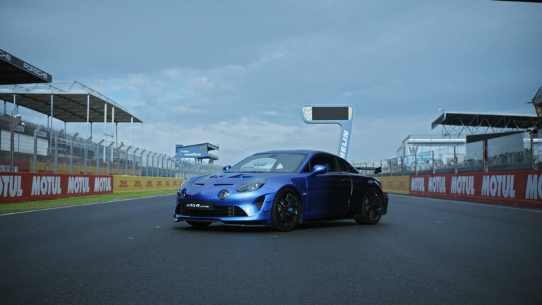O A110 R Ultime é o Alpine de produção mais rápido e potente da história