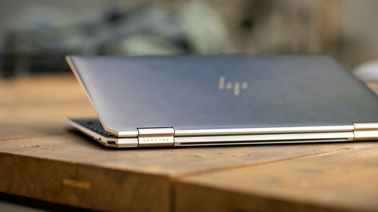 HP apresenta uma nova experiência de conectividade para acelerar a interoperabilidade entre dispositivos com HP NearSense