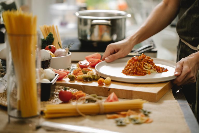 Menos carne, mais leguminosas? A mudança alimentar que a Europa quer acelerar por razões ambientais