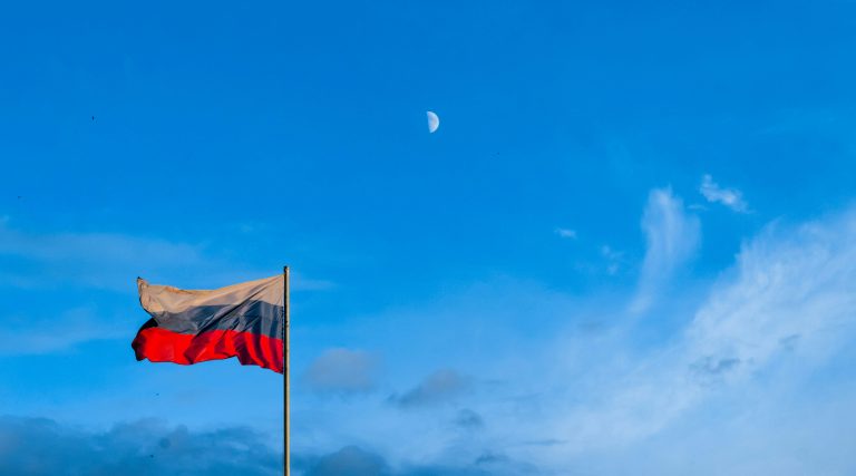 Rússia: Aqui até as bombas atómicas são ortodoxas – um texto de José Milhazes